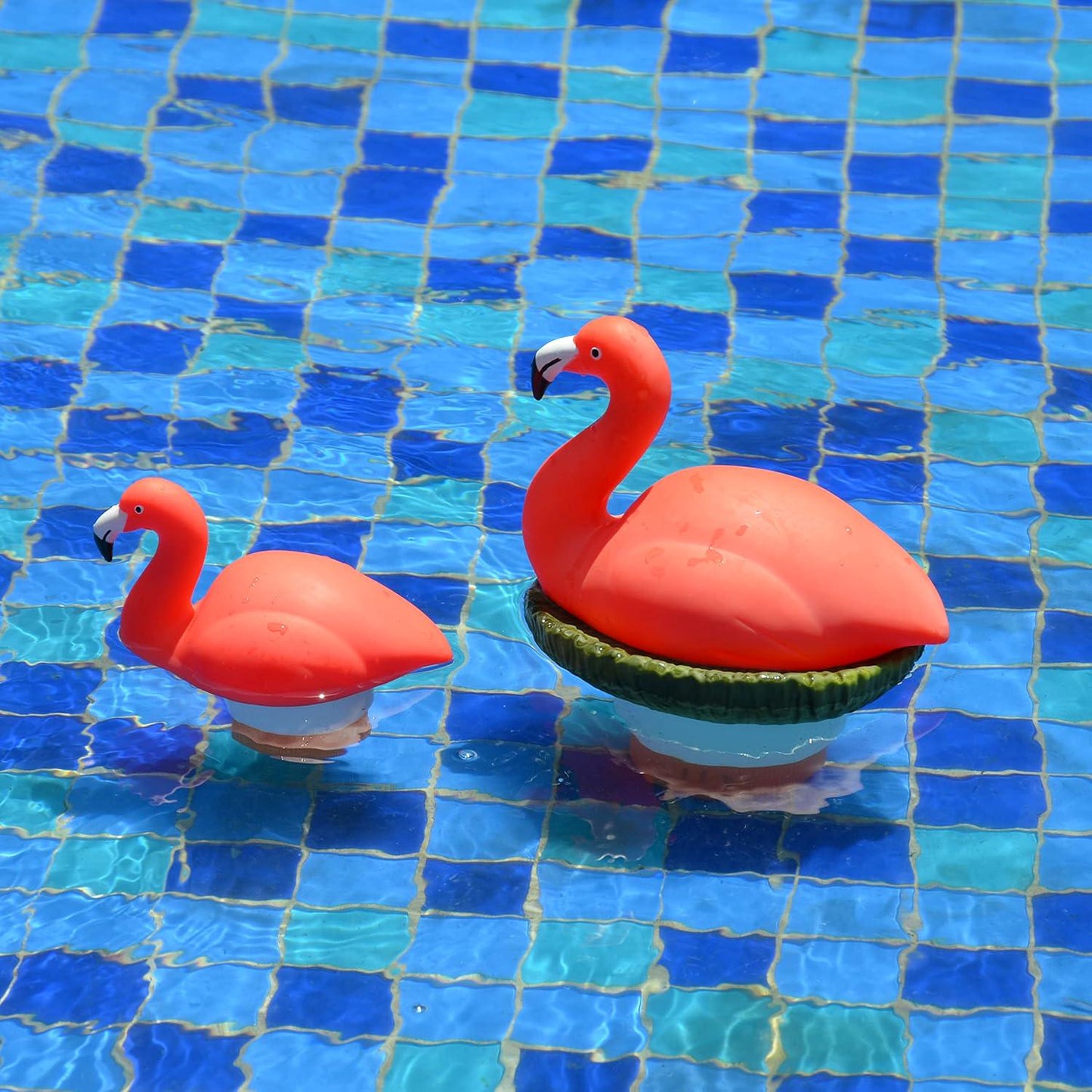 XY-WQ Flamingo Chlorine Floater For 1 Tab ONLY, Mini Floating Pool Chlorine Dispenser